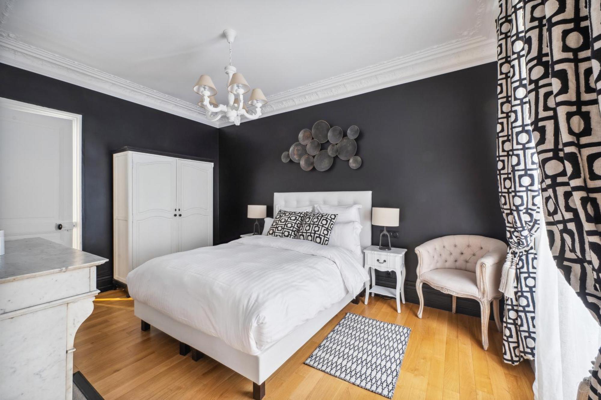 Sejours Parisiens / Le Royal / 4* * Parijs